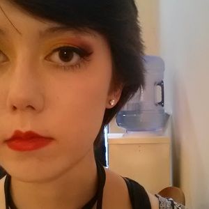 Meet your Posher, Dominique